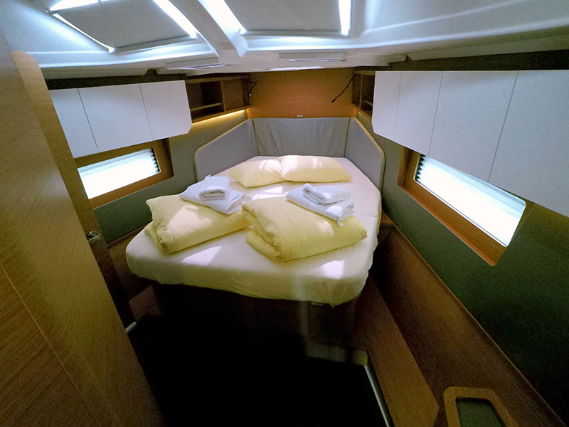 Dufour 41 - 3 cab. — photo 23