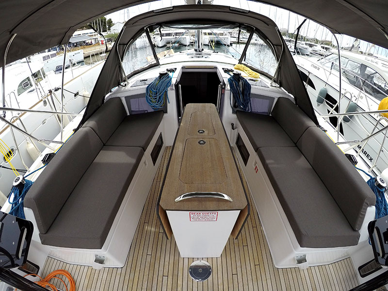 Dufour 41 - 3 cab. — photo 28