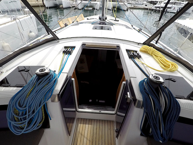 Dufour 41 - 3 cab. — photo 30