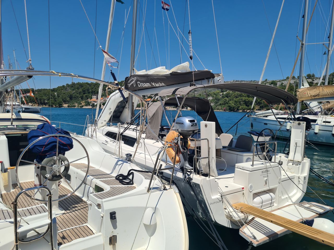 Dufour 37 - 3 cab. — photo 3