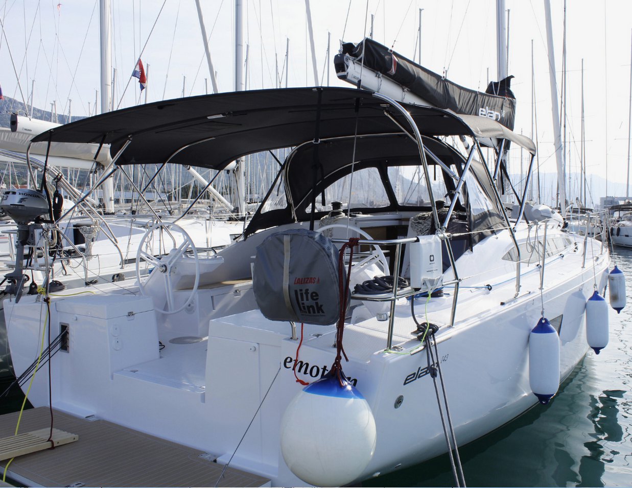 Photo #3 - Elan Impression 45 - 4 cab. (EMotion) in Kastela - 39198