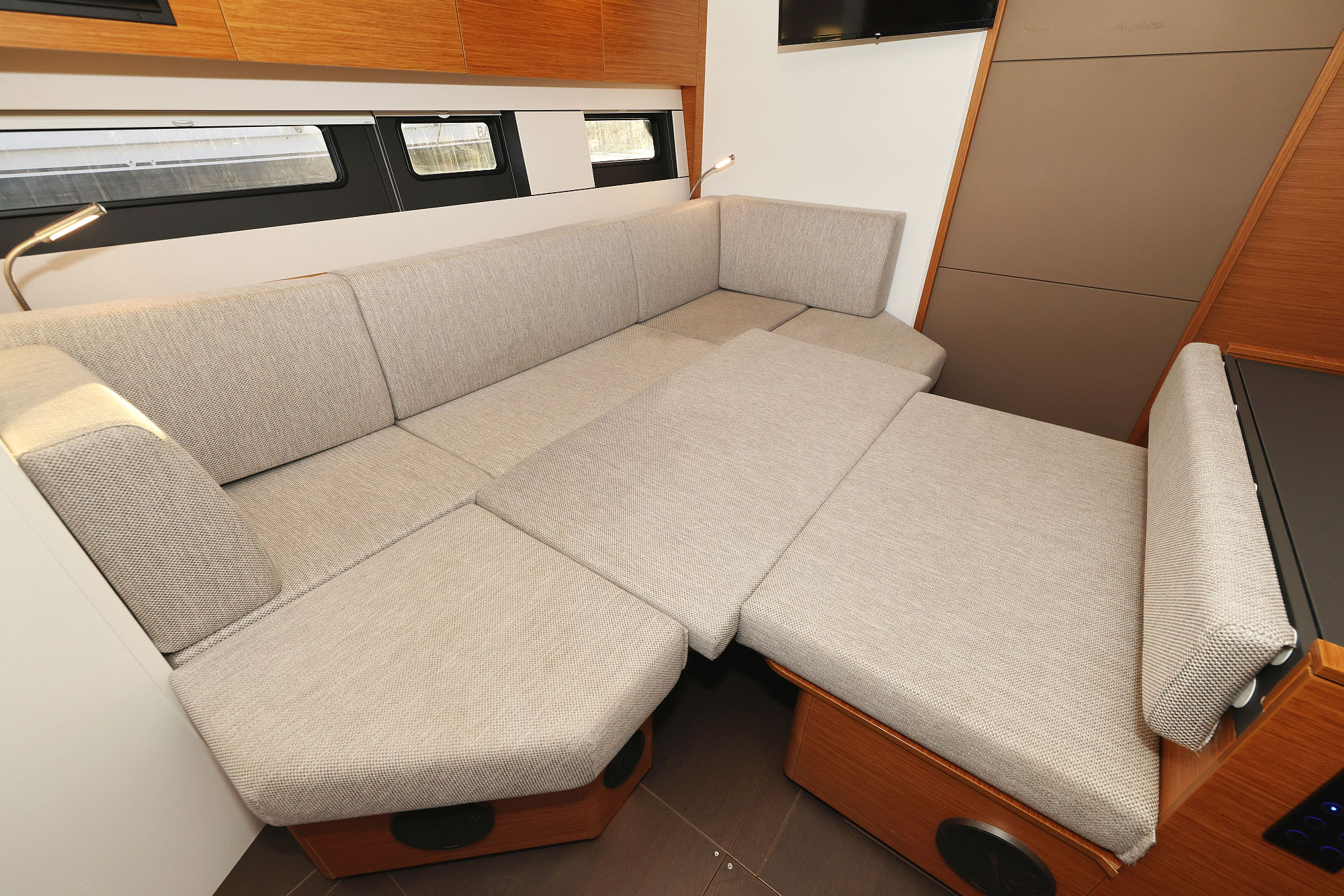 Hanse 510 - 4 + 1 cab. — photo 8