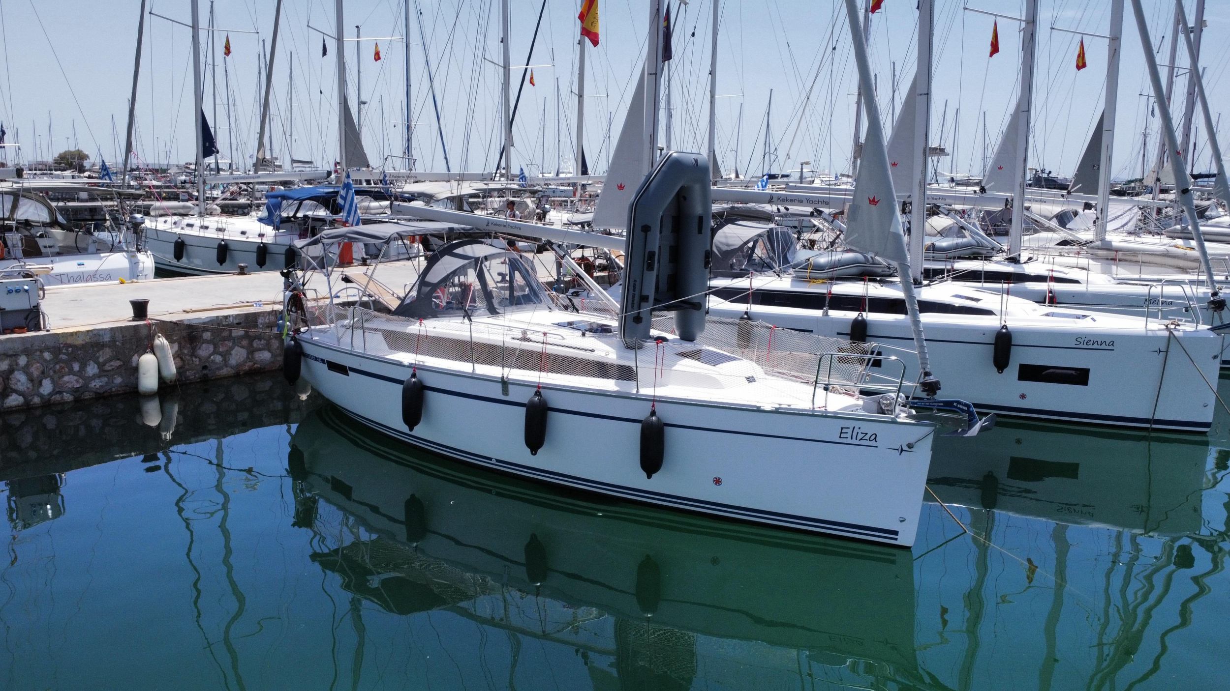 Photo #2 - Bavaria Cruiser 34 - 2 cab. (Eliza) in Athens - 39218