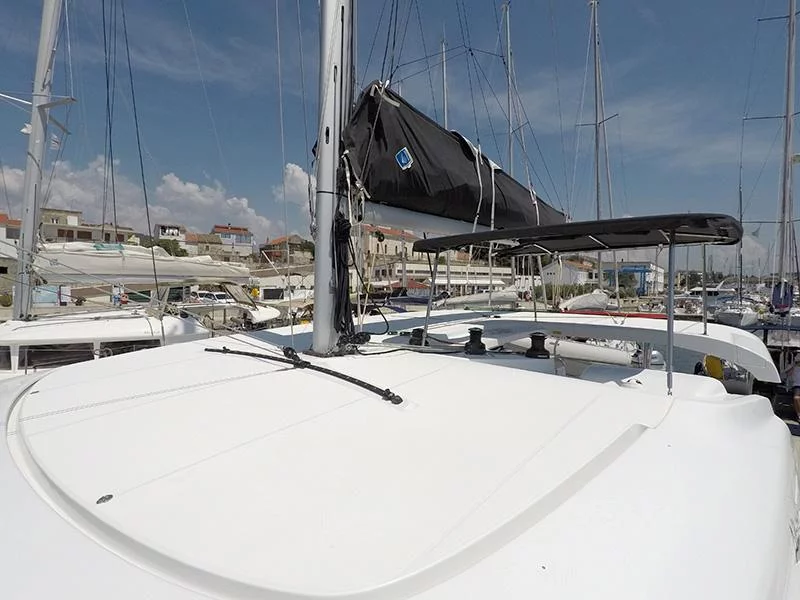 Lagoon 42 - 4 + 2 cab. (Albion)  - 9