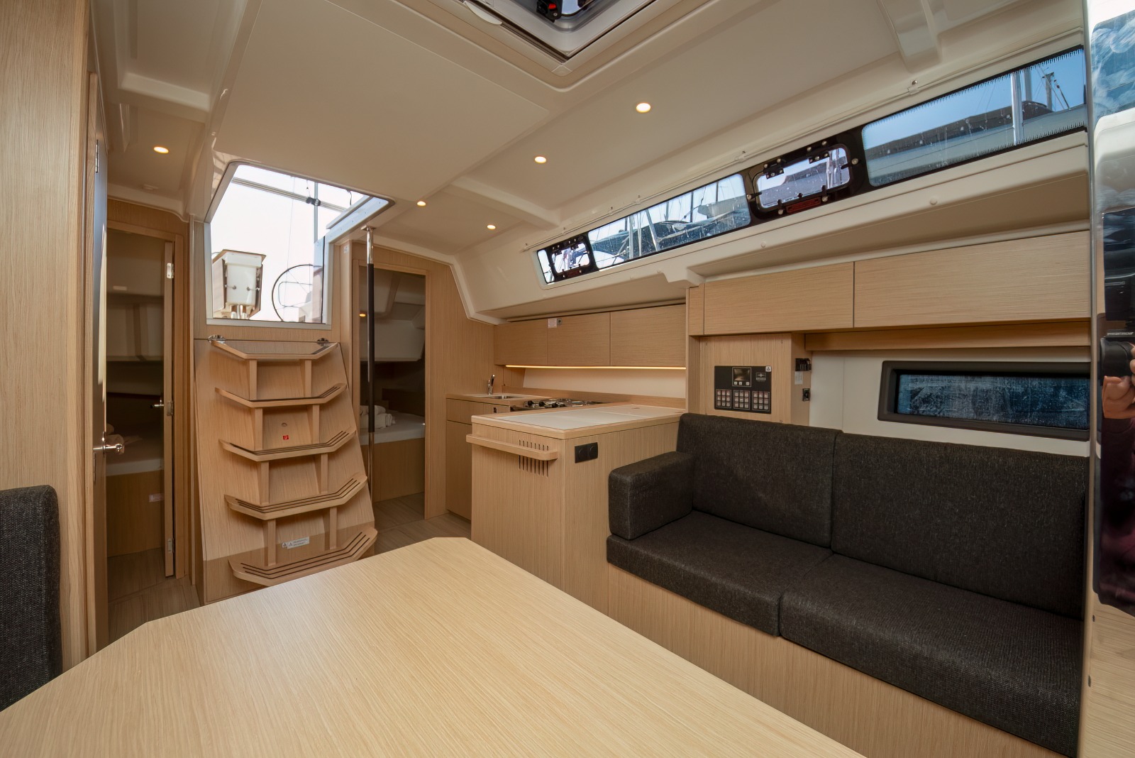 Photo #17 - Bavaria C38 (Aura) en Tribunj - 39230