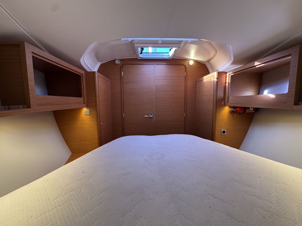 Dufour 37 - 3 cab. — photo 10
