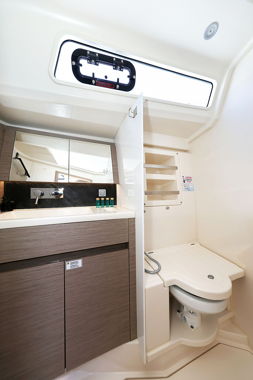 Hanse 418 - 3 cab. — photo 25