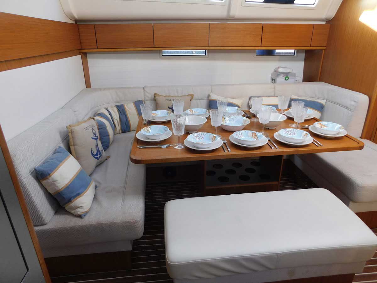 Photo #15 - Bavaria Cruiser 51 Style - 5 cab. (Lina) in Corfu - 39245