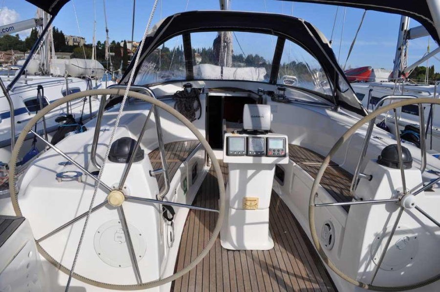 Photo #350 - BAVARIA 40 (ALSEDO) in Port du Crouesty - 26478