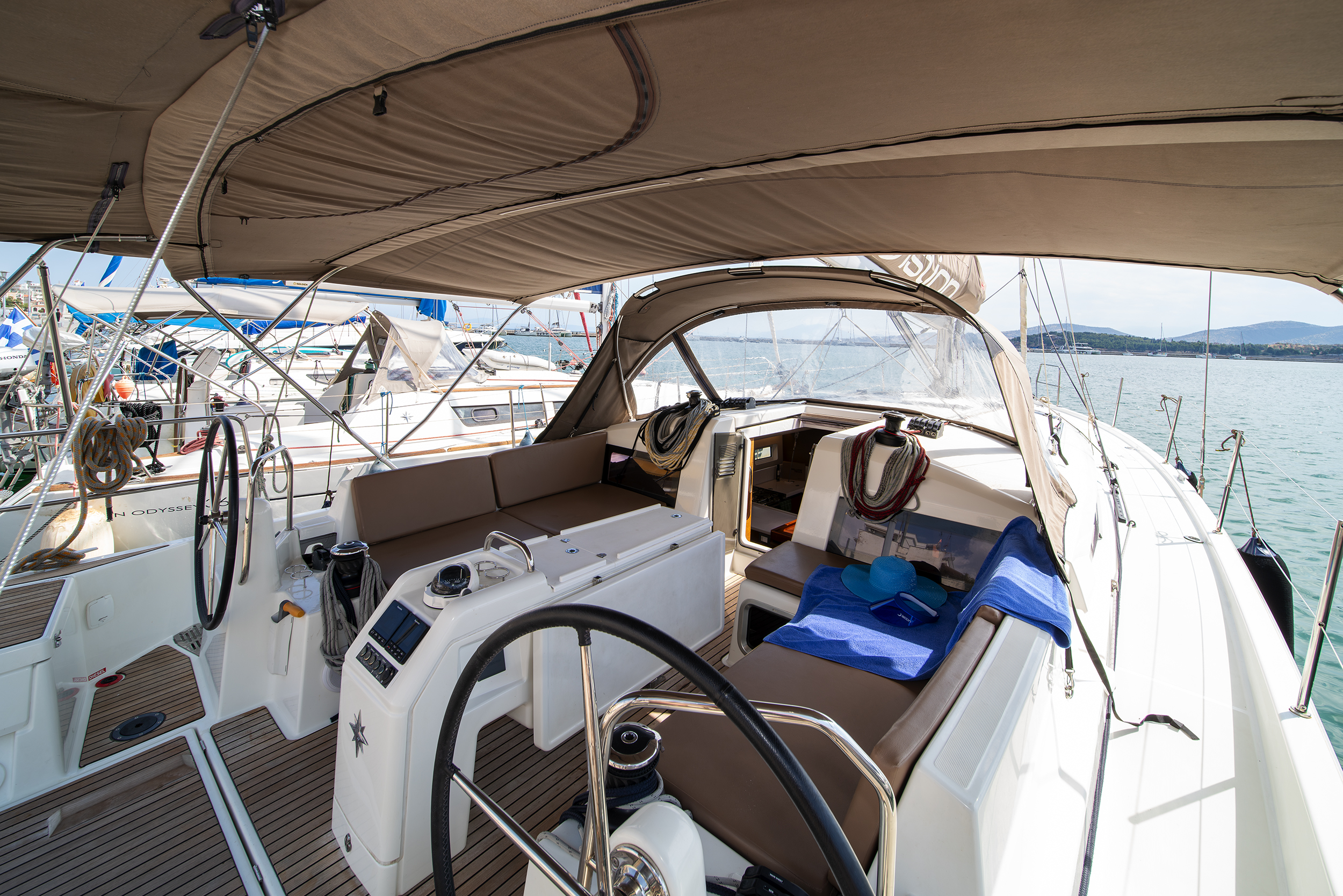 Sun Odyssey 440 - 4 cab. — photo 7
