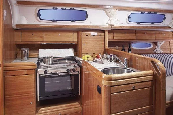 Bavaria 33 Cruiser (Konstantinos)  - 6
