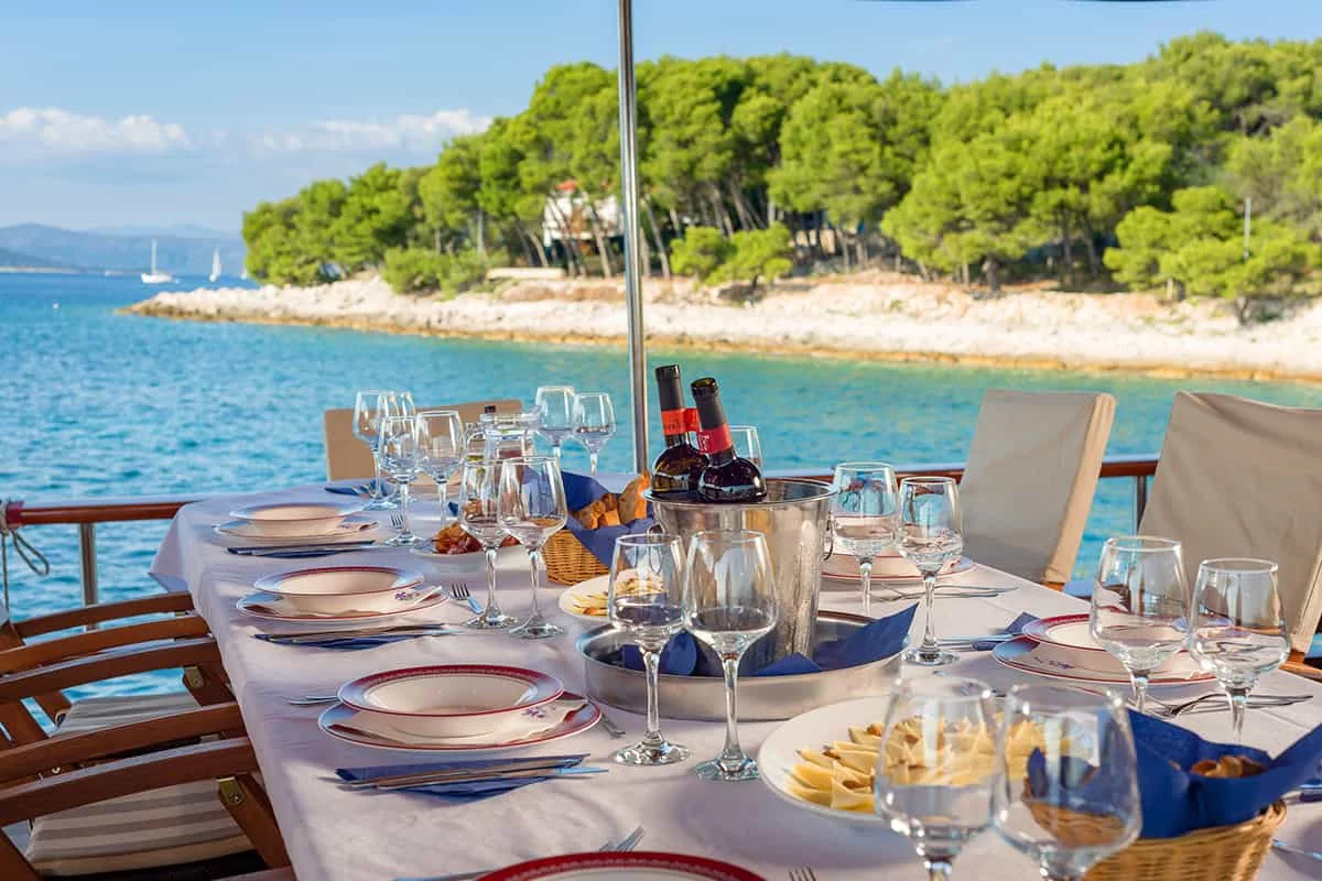 Croatia (Croatia)  - 24