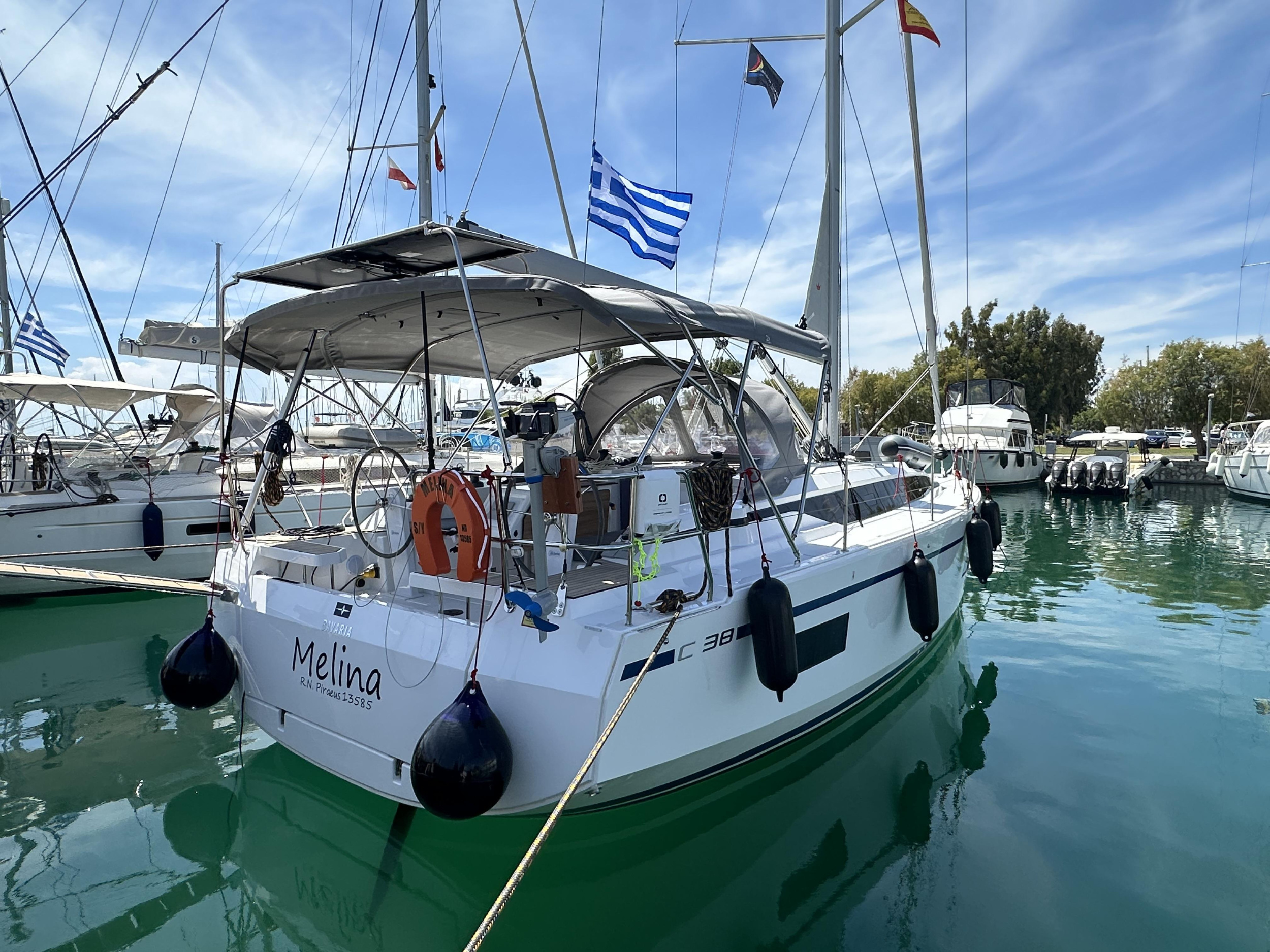 Photo #9 - Bavaria C38 (Melina) in Athen - 39366