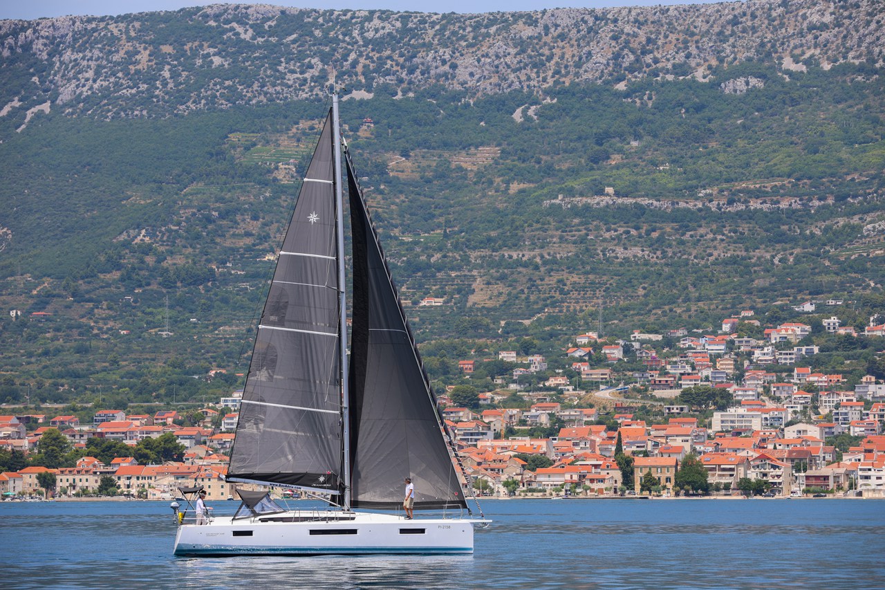 Photo #20 - Sun Odyssey 440 - 3 cab. (Dreamcatcher) in Kastela - 39370