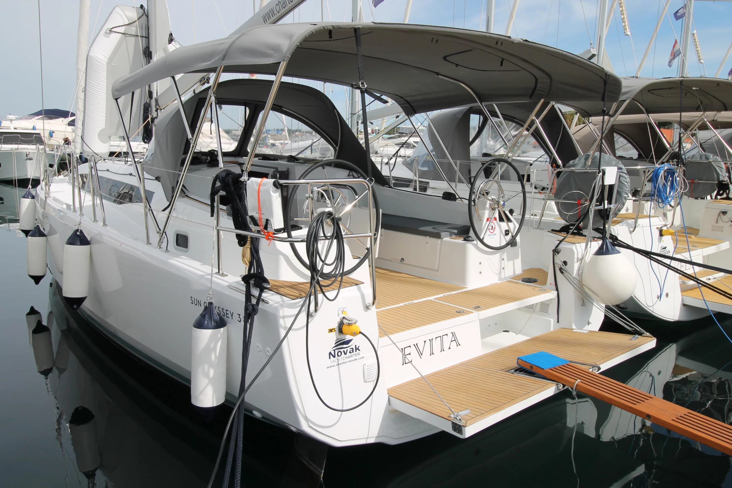 Sun Odyssey 380 (Evita)  - 4