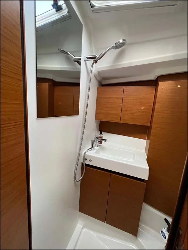 Sun Odyssey 380 (Golden eye)  - 8