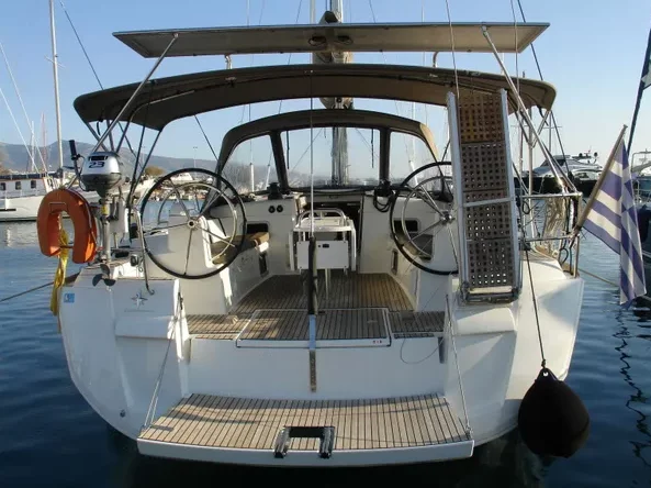 Sun Odyssey 519 - 5 + 1 cab. (Axia)  - 2