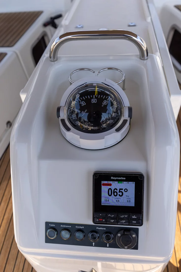 Sun Odyssey 410 - 3 cab. (Lumina)  - 3
