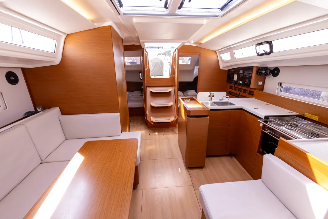 Sun Odyssey 410 - 3 cab. (Lumina)  - 5