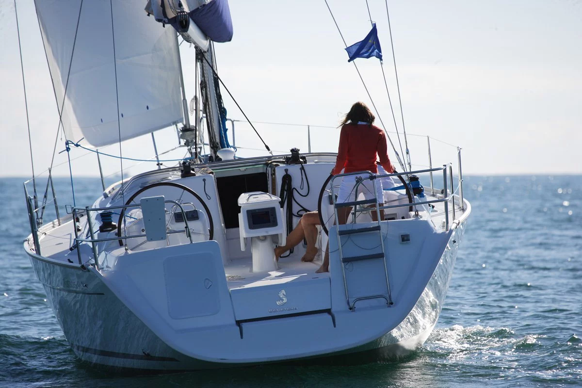 Cyclades 43.4 (Too Lucky)  - 4
