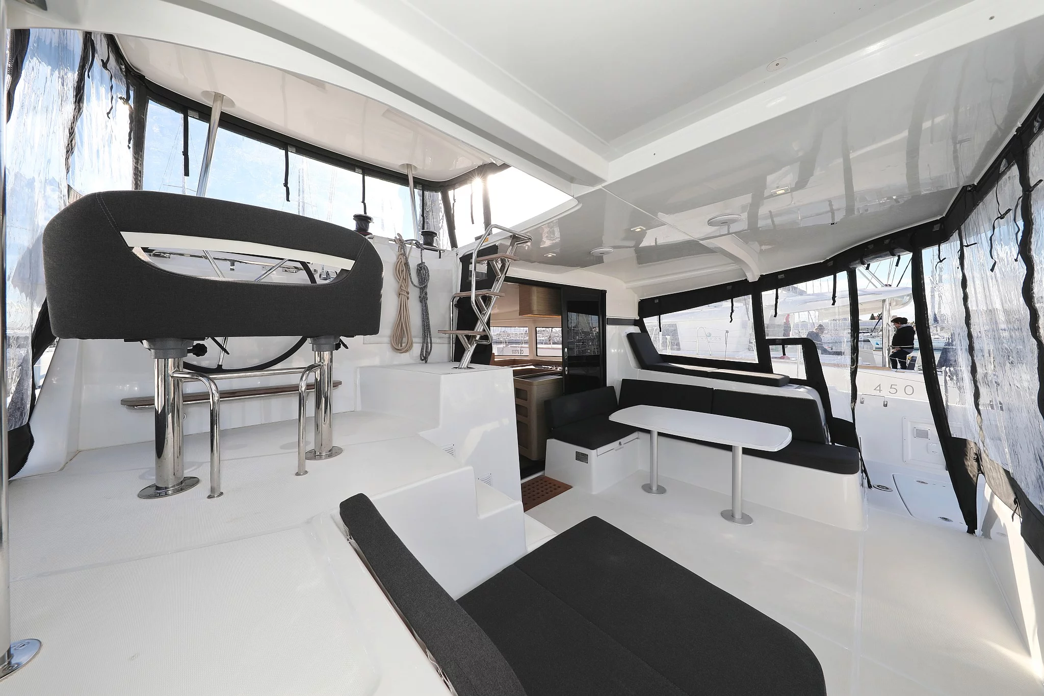 Lagoon 42 - 4 + 2 cab. (Equator)  - 4