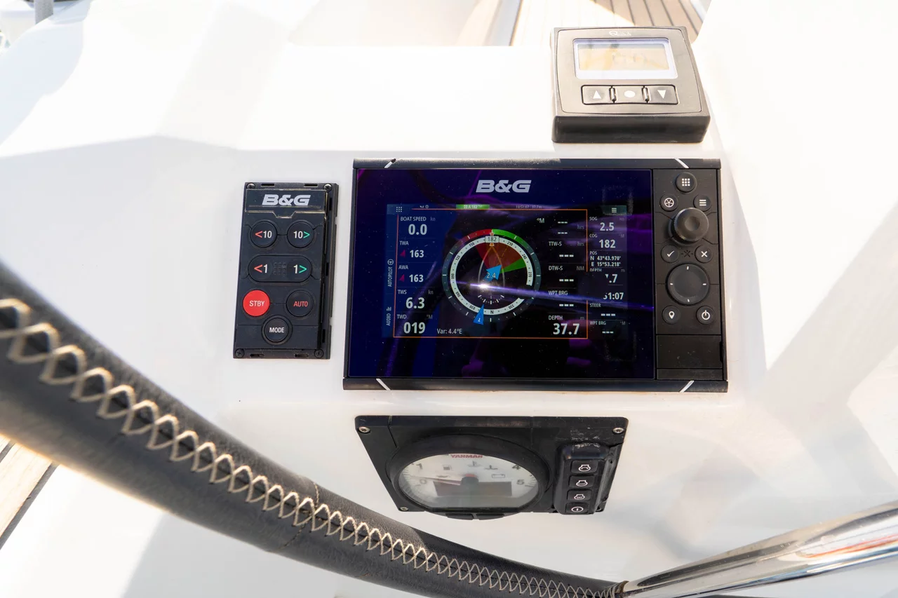 Oceanis 38 - 3 cab. (Aphrodite)  - 2