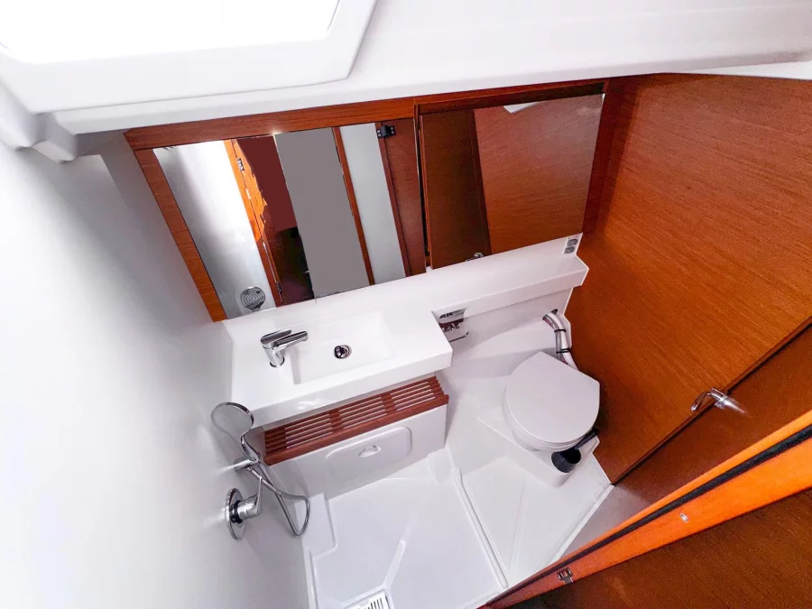 Sun Odyssey 440 (JoElli)  - 22