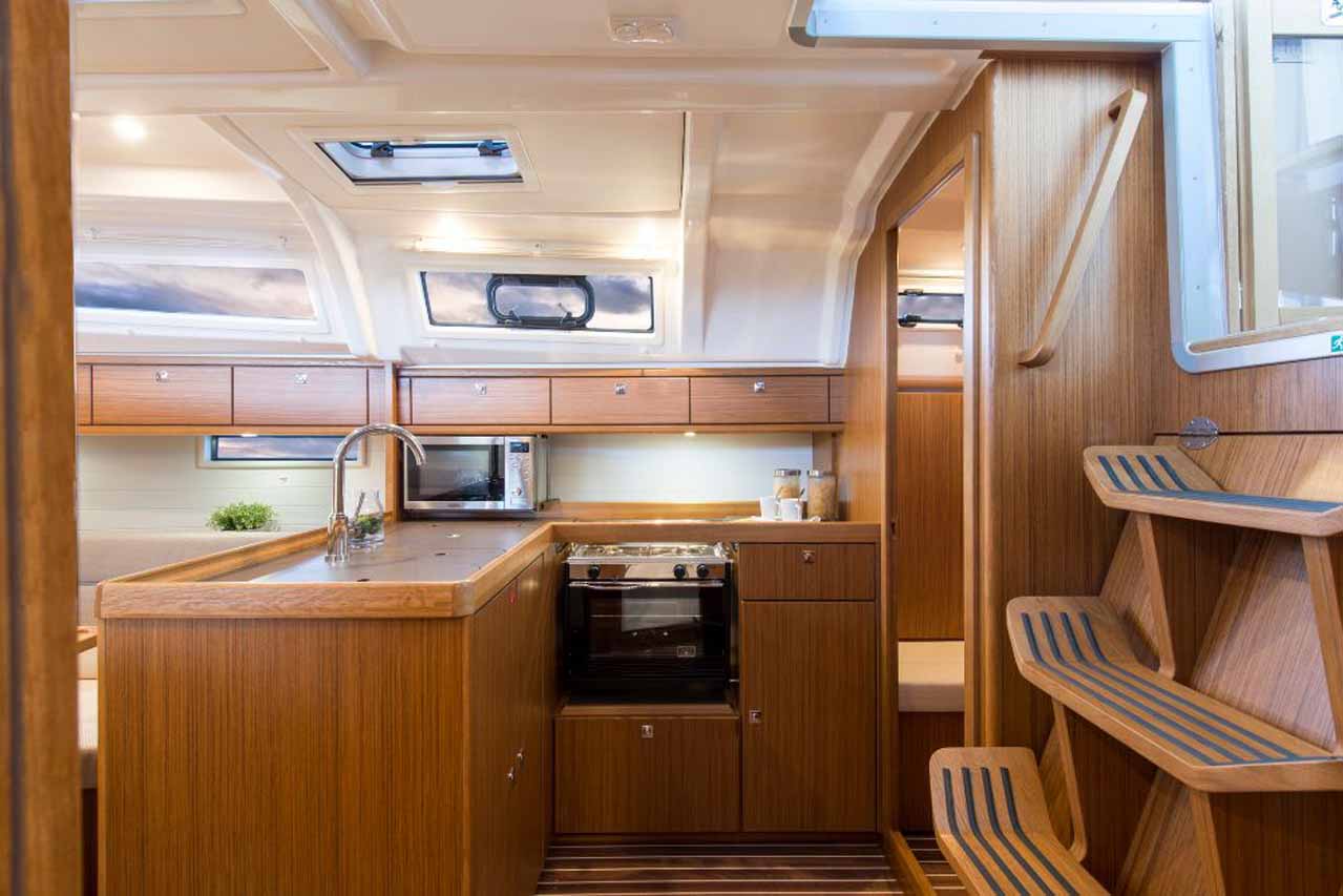 Bavaria Cruiser 37 - 3 cab. — photo 9