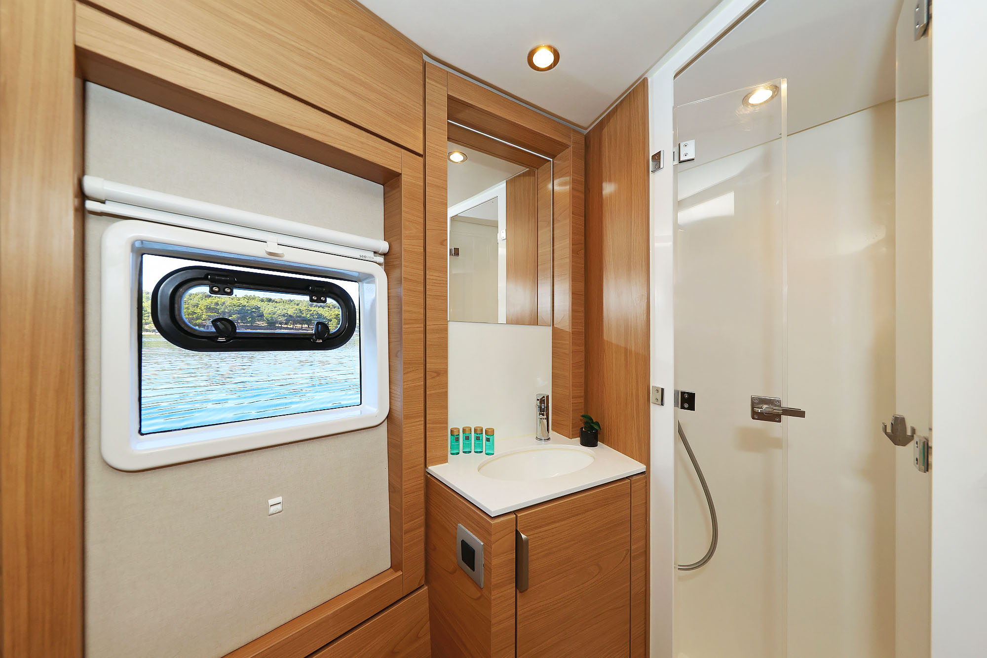 Bali 4.4 - 4 + 1 cab. — photo 44