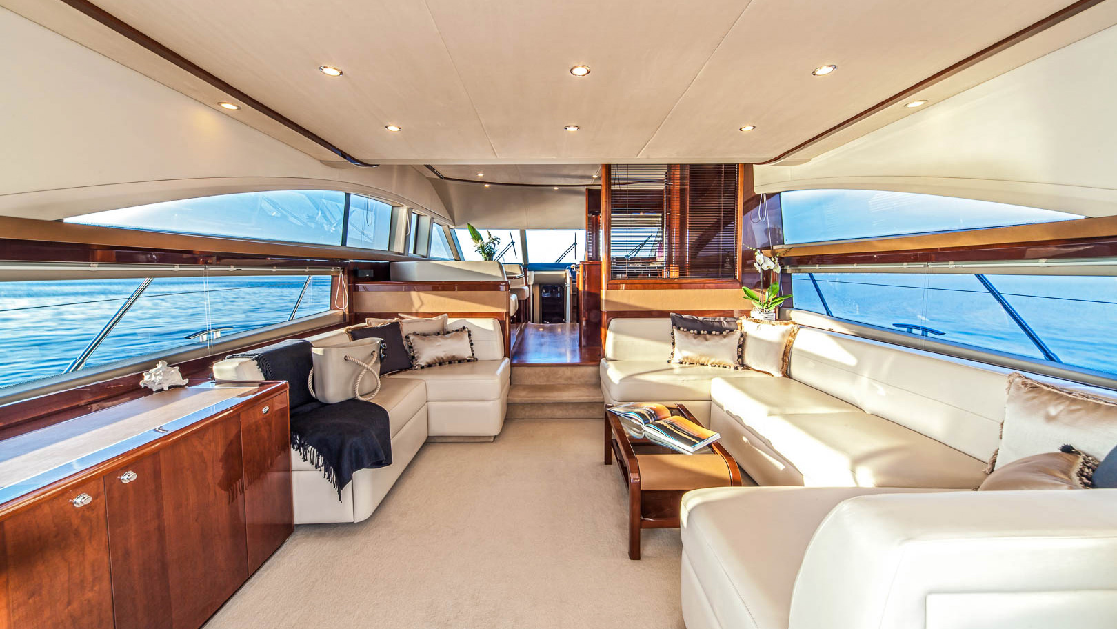 Photo #7 - Princess 62 (Sassy) in Podstrana - 39501