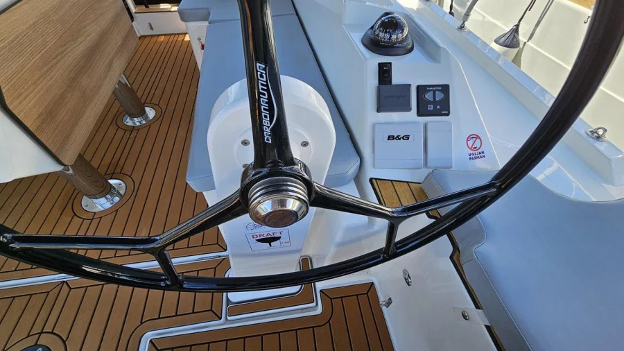 Bavaria C38 (Euphoria)  - 7