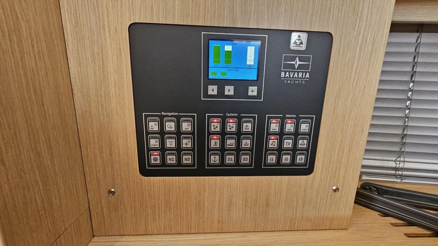 Bavaria C38 (Euphoria)  - 19