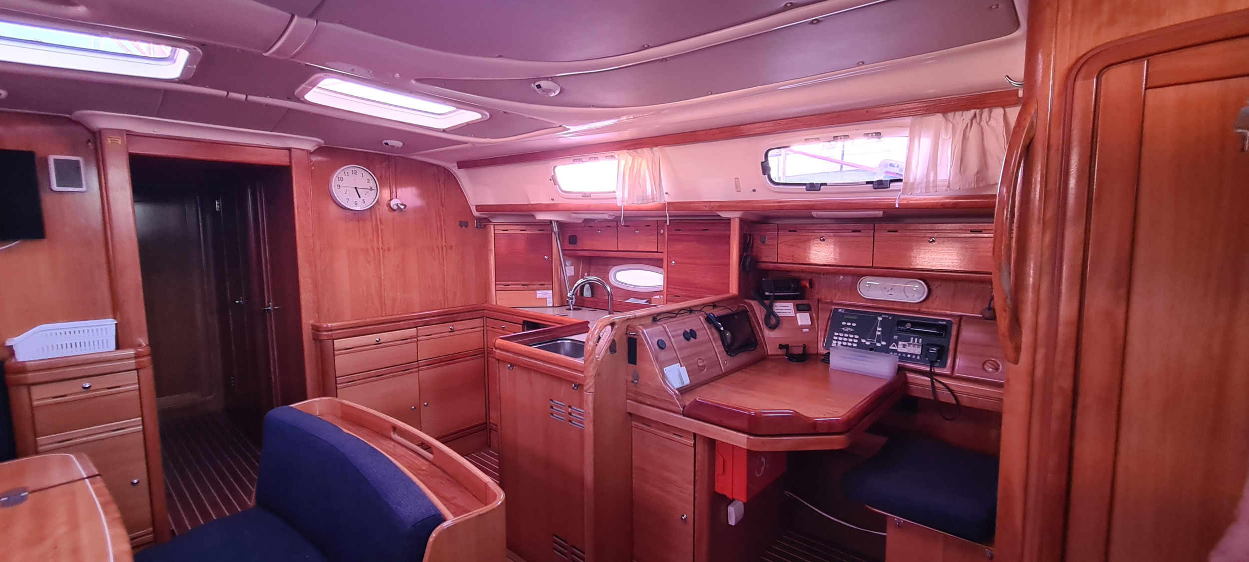 Bavaria 50 Cruiser — photo 9