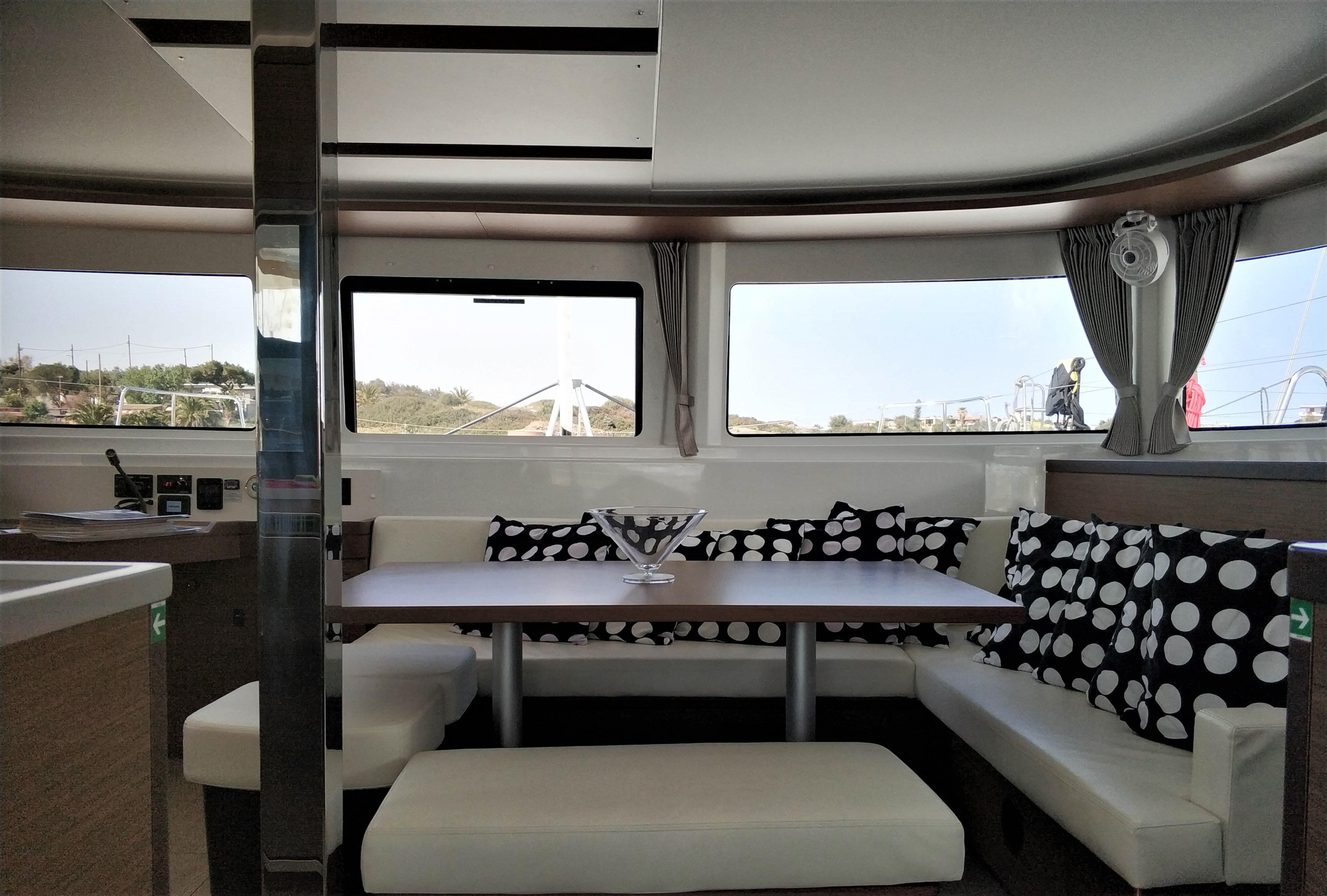 Photo #12 - Lagoon 46 - 4 + 1 cab. (Dionike) in Lavrion - 61788
