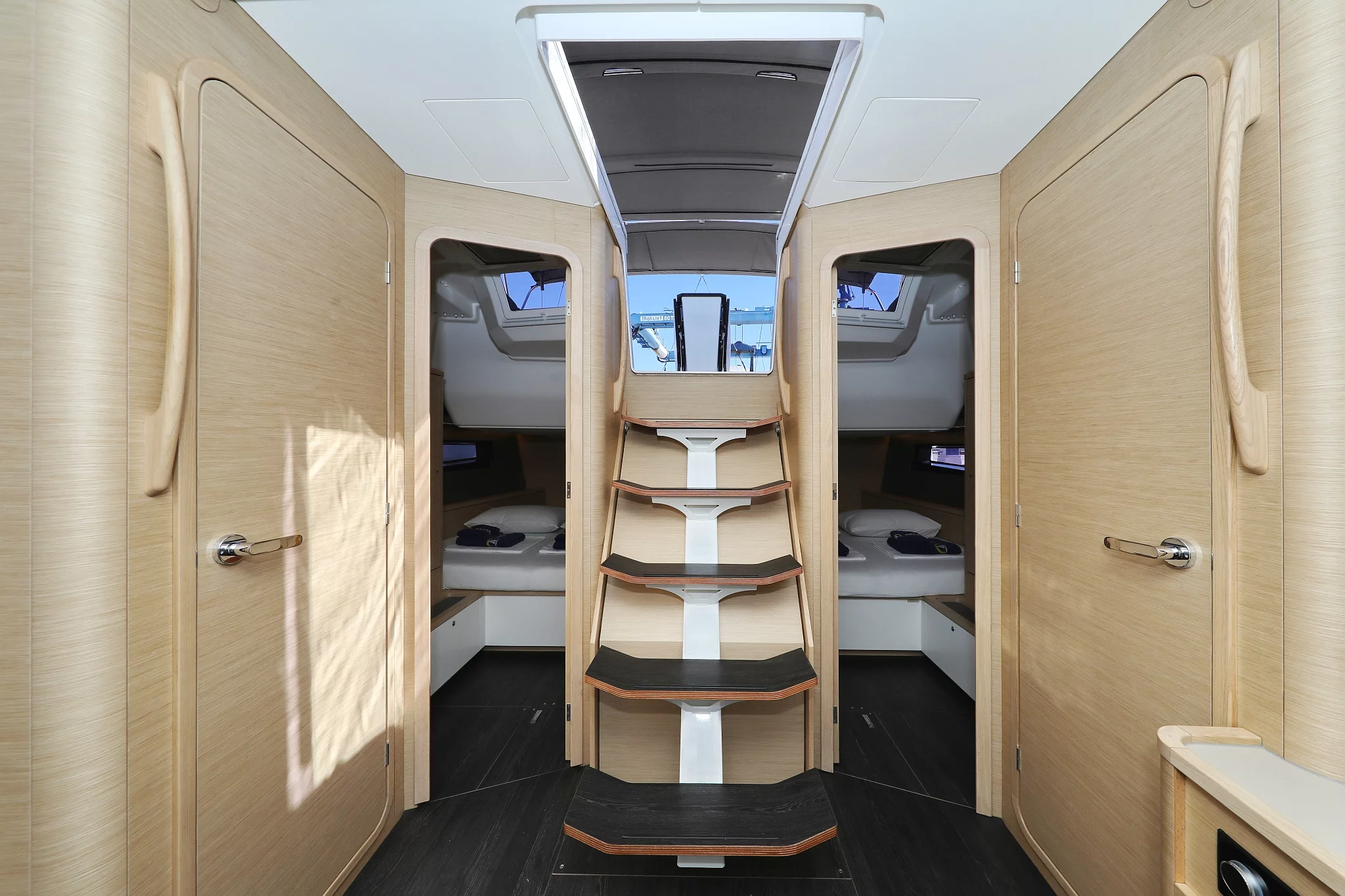 Dufour 44 - 4 cab (Timeless)  - 22