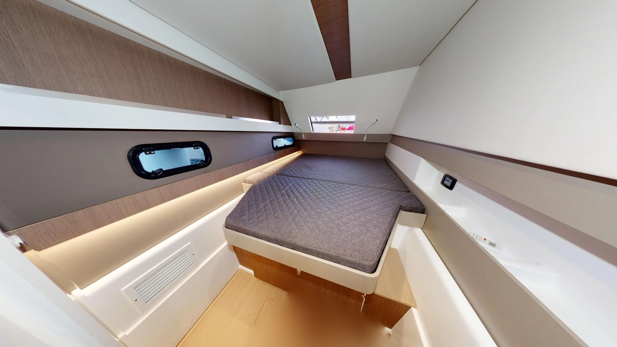 Bali 4.1 - 4 + 1 cab. (Efi)  - 13