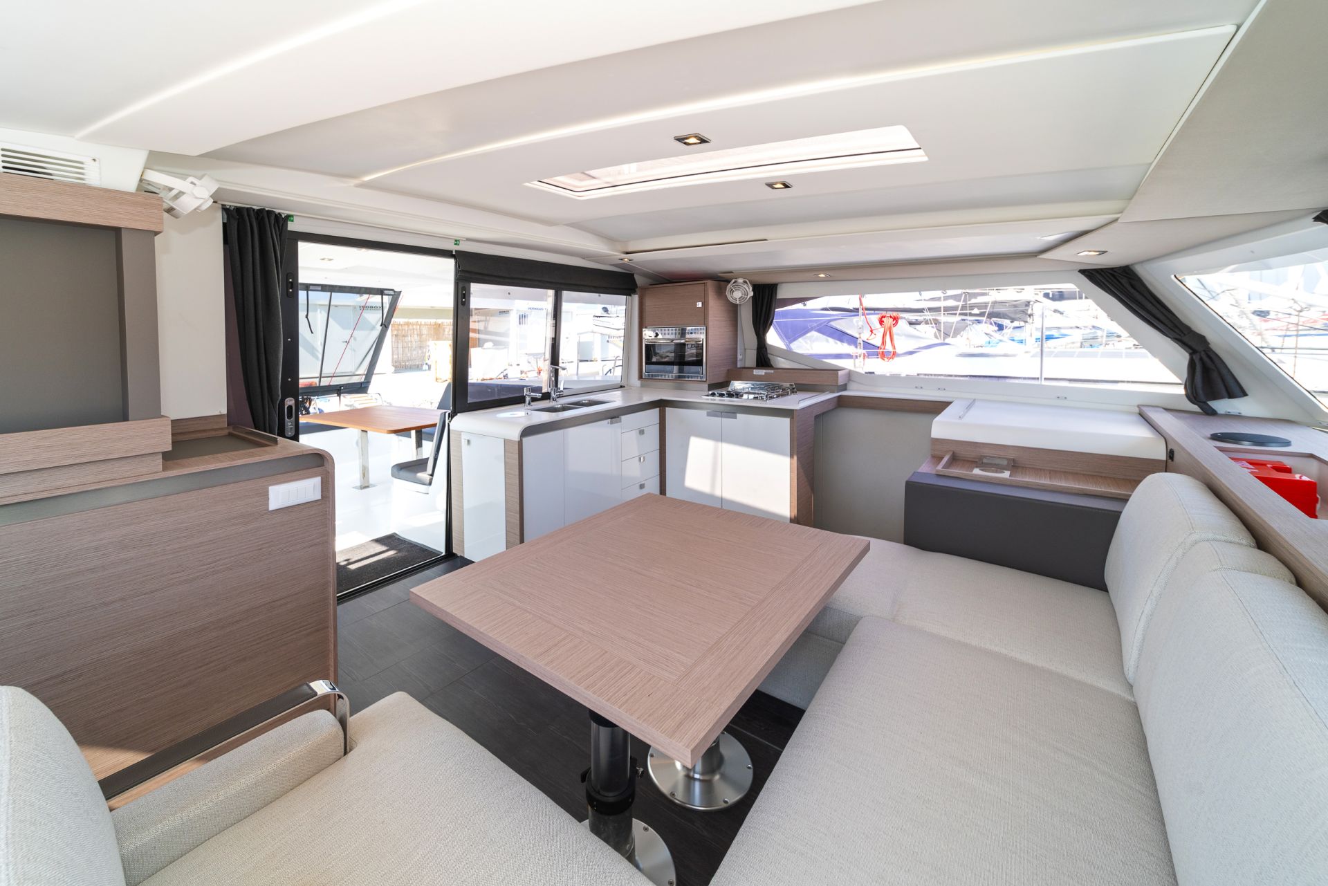 Photo #3 - Fountaine Pajot Isla 40 - 4 + 1 cab. (First Step) en Skradin - 39518