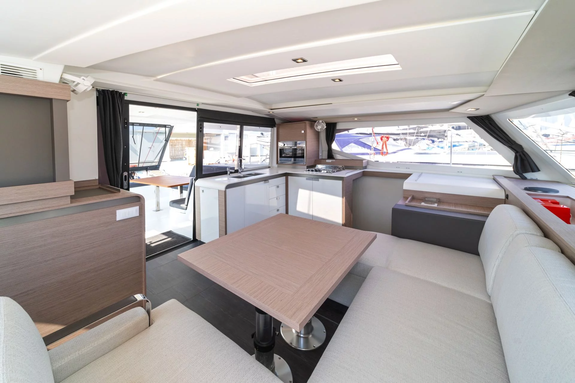 Fountaine Pajot Isla 40 - 4 + 1 cab. (First Step)  - 2