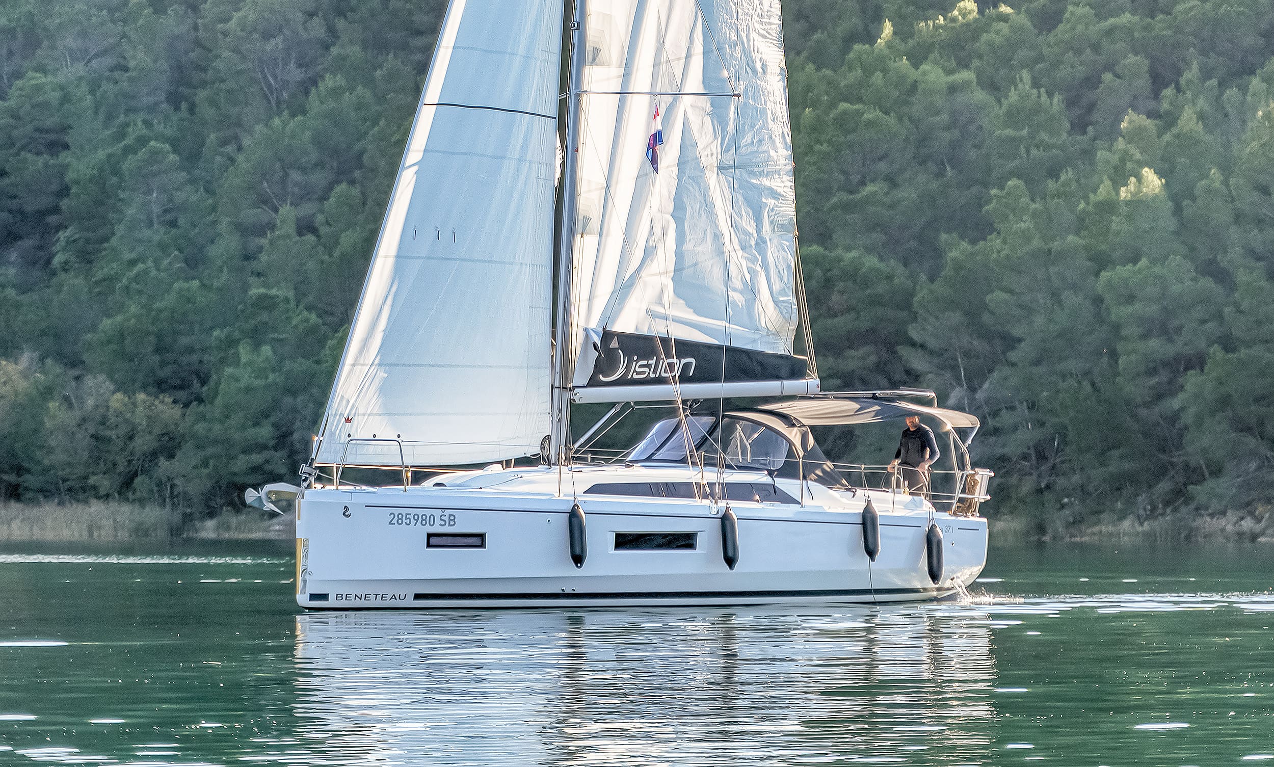 Oceanis 37.1 — photo 4