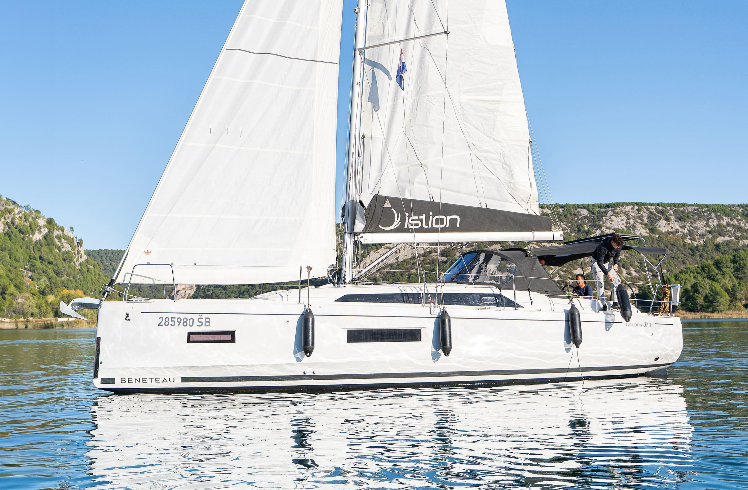Oceanis 37.1 — photo 6