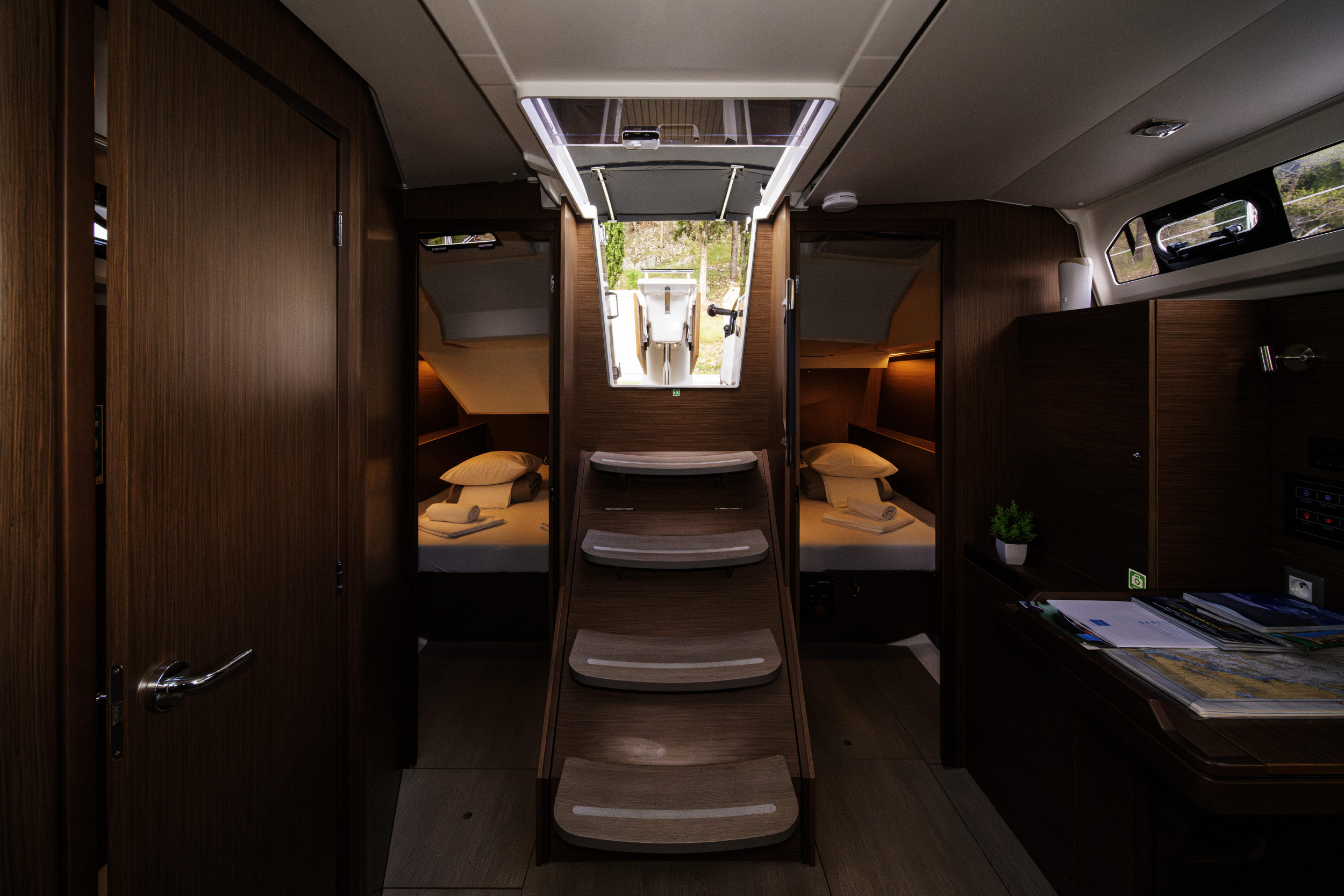 Oceanis 37.1 — photo 12