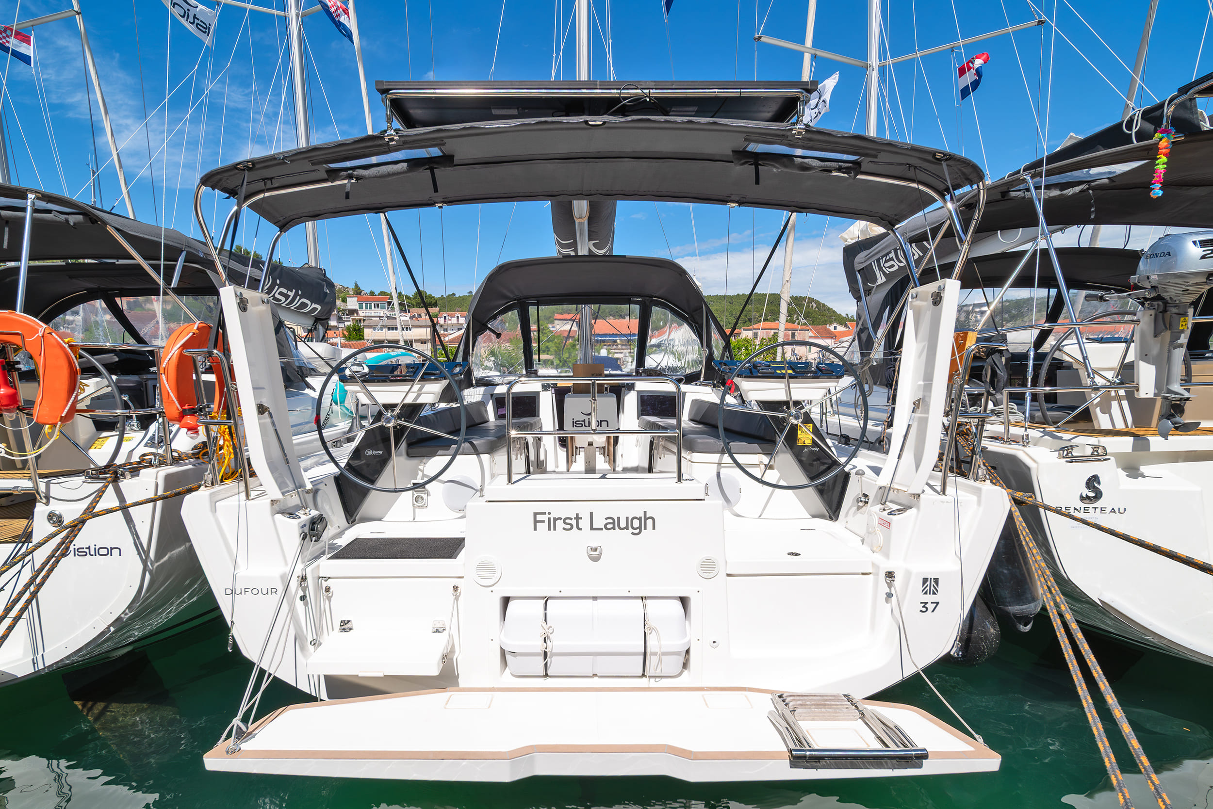 Dufour 37 - 3 cab. — photo 6