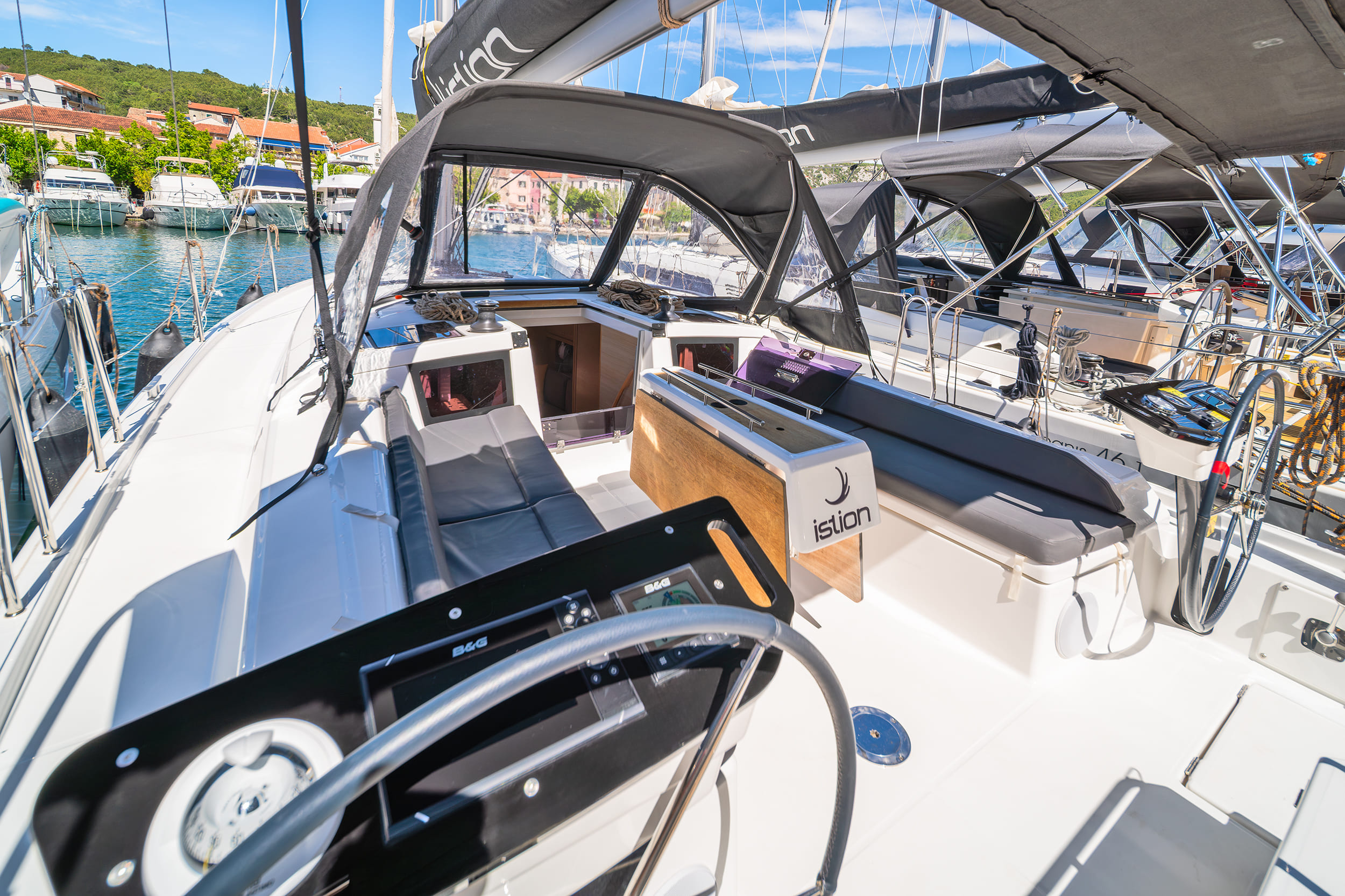 Dufour 37 - 3 cab. — photo 7