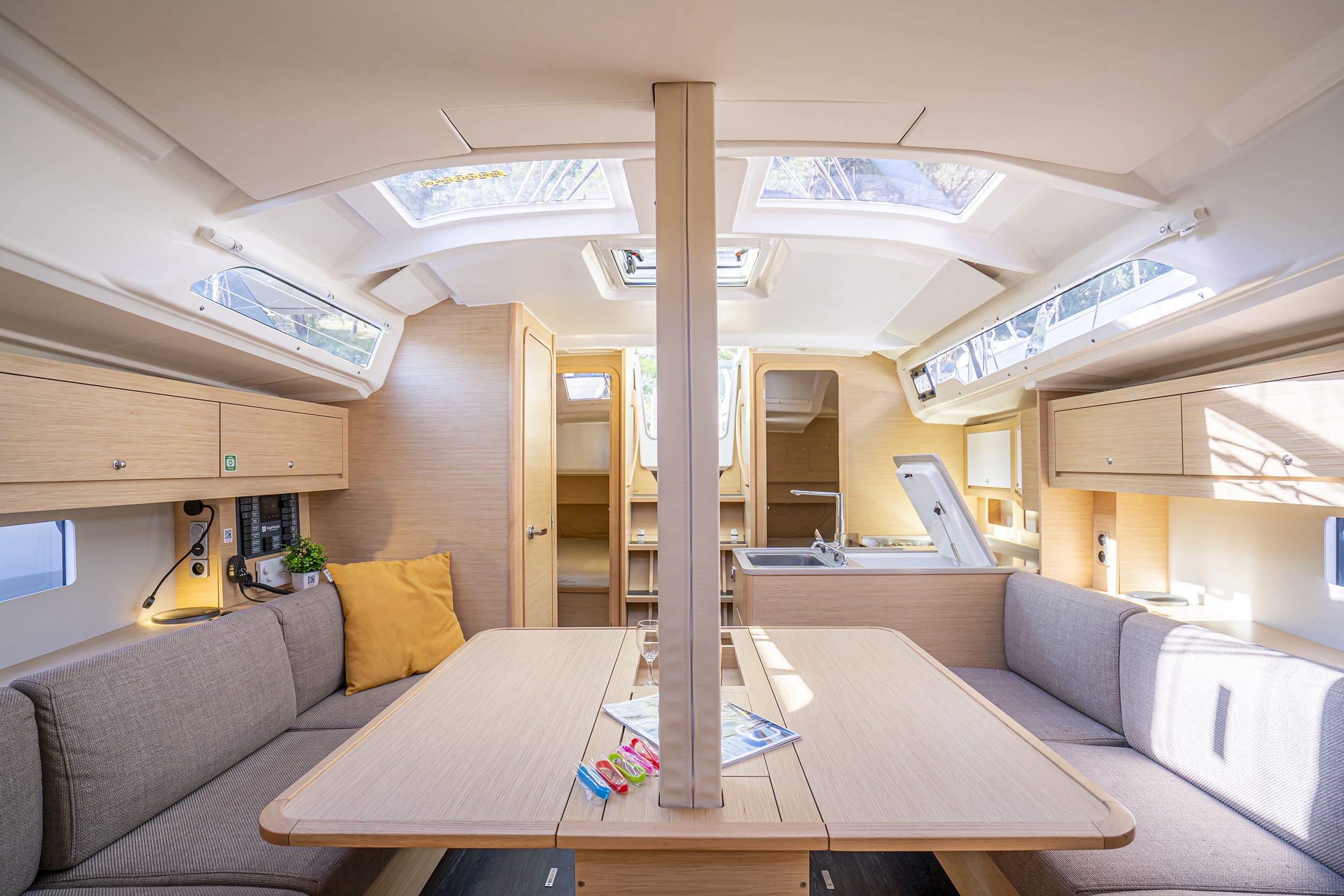 Dufour 37 - 3 cab. — photo 10