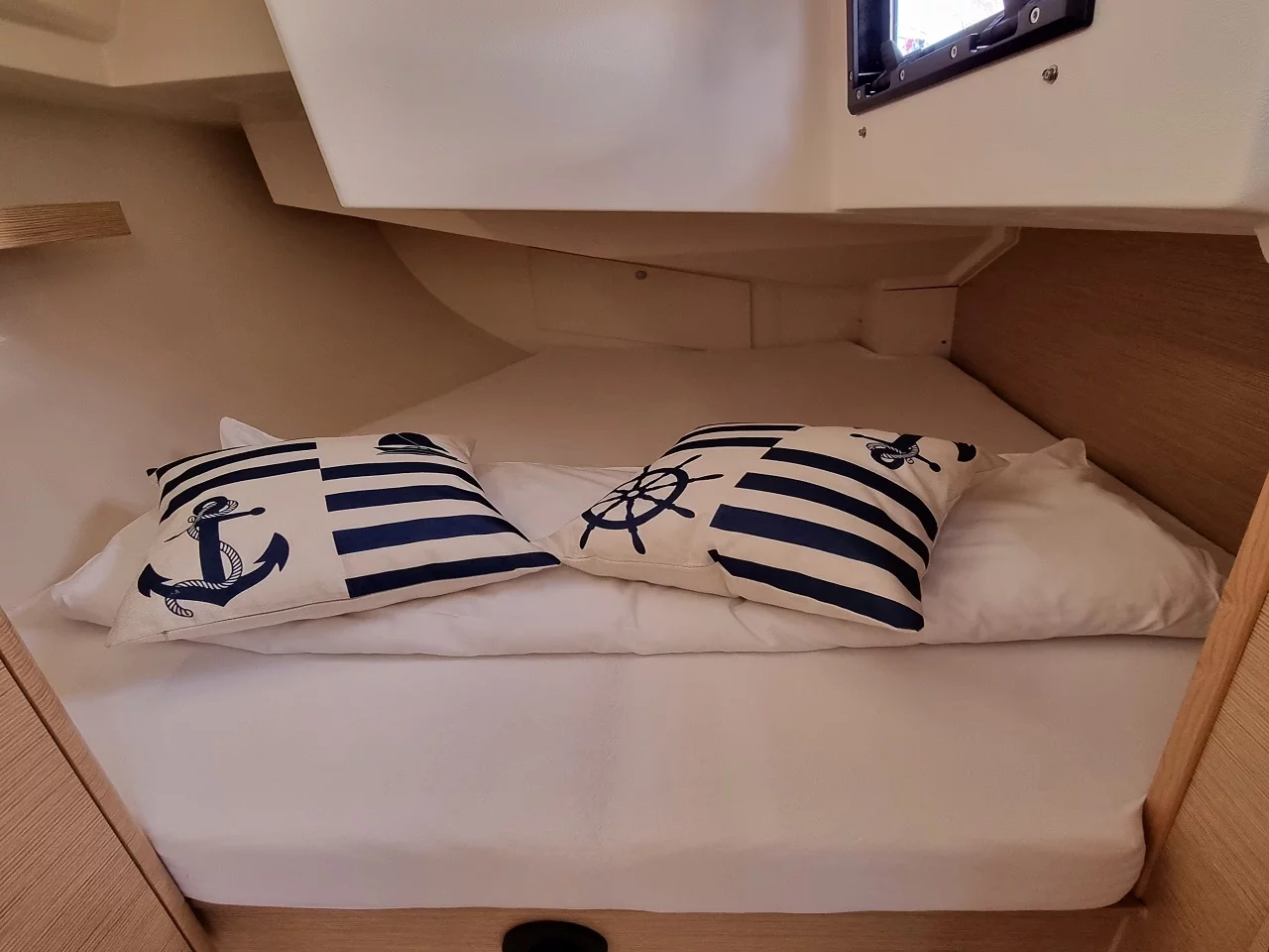 Hanse 348- 3 cab. (Larod)  - 12