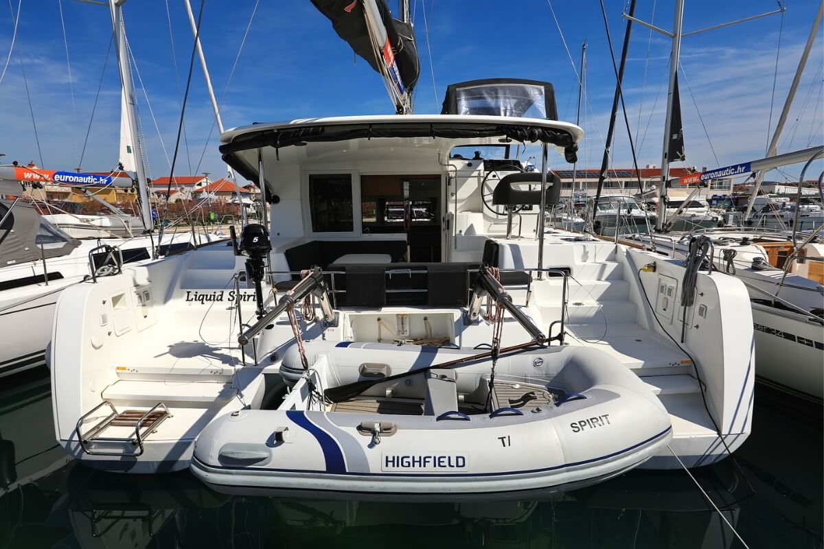 Photo #1 - Lagoon 40 - 4 + 2 cab (Liquid Spirit) in Pirovac - 39546