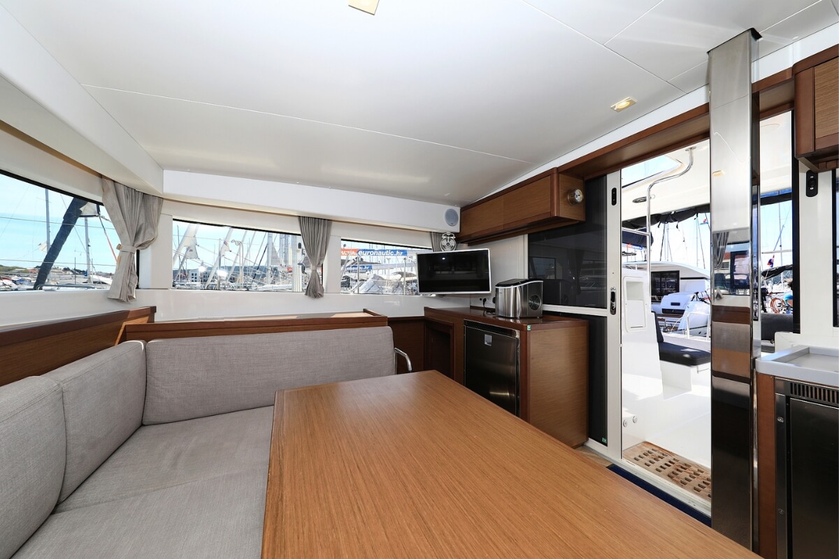 Photo #10 - Lagoon 40 - 4 + 2 cab (Liquid Spirit) in Pirovac - 39546