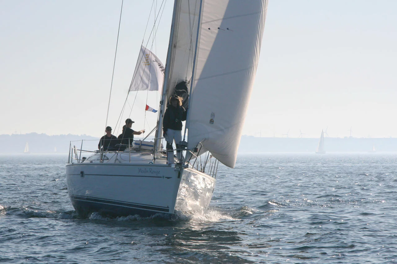 Sun Odyssey 40 (Moulin Rouge)  - 11