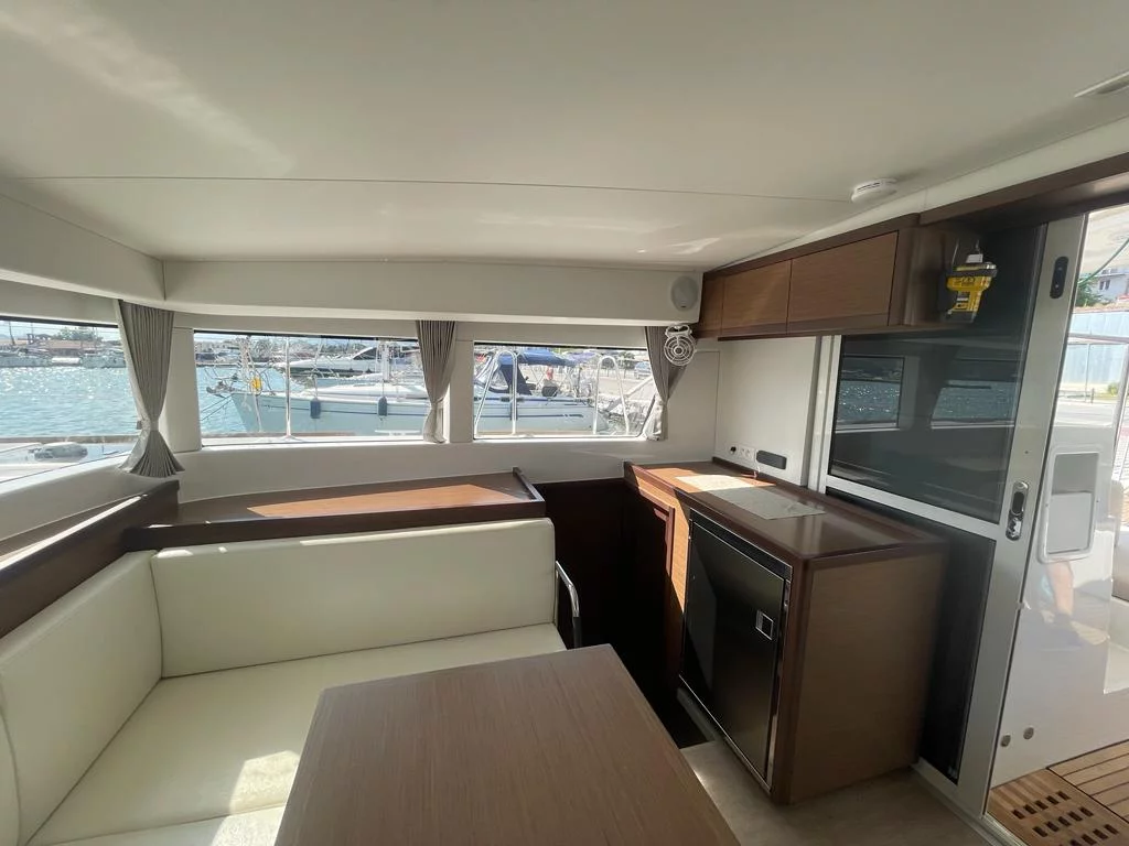 Lagoon 40 - 4 + 2 cab (Nina)  - 6