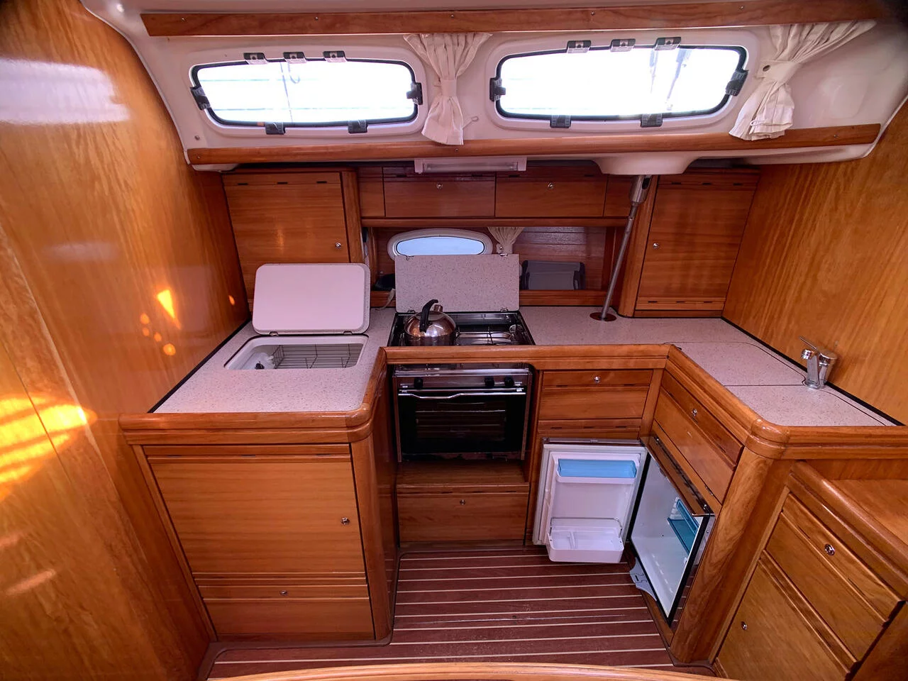 Bavaria 46 Cruiser (Snoopy)  - 12